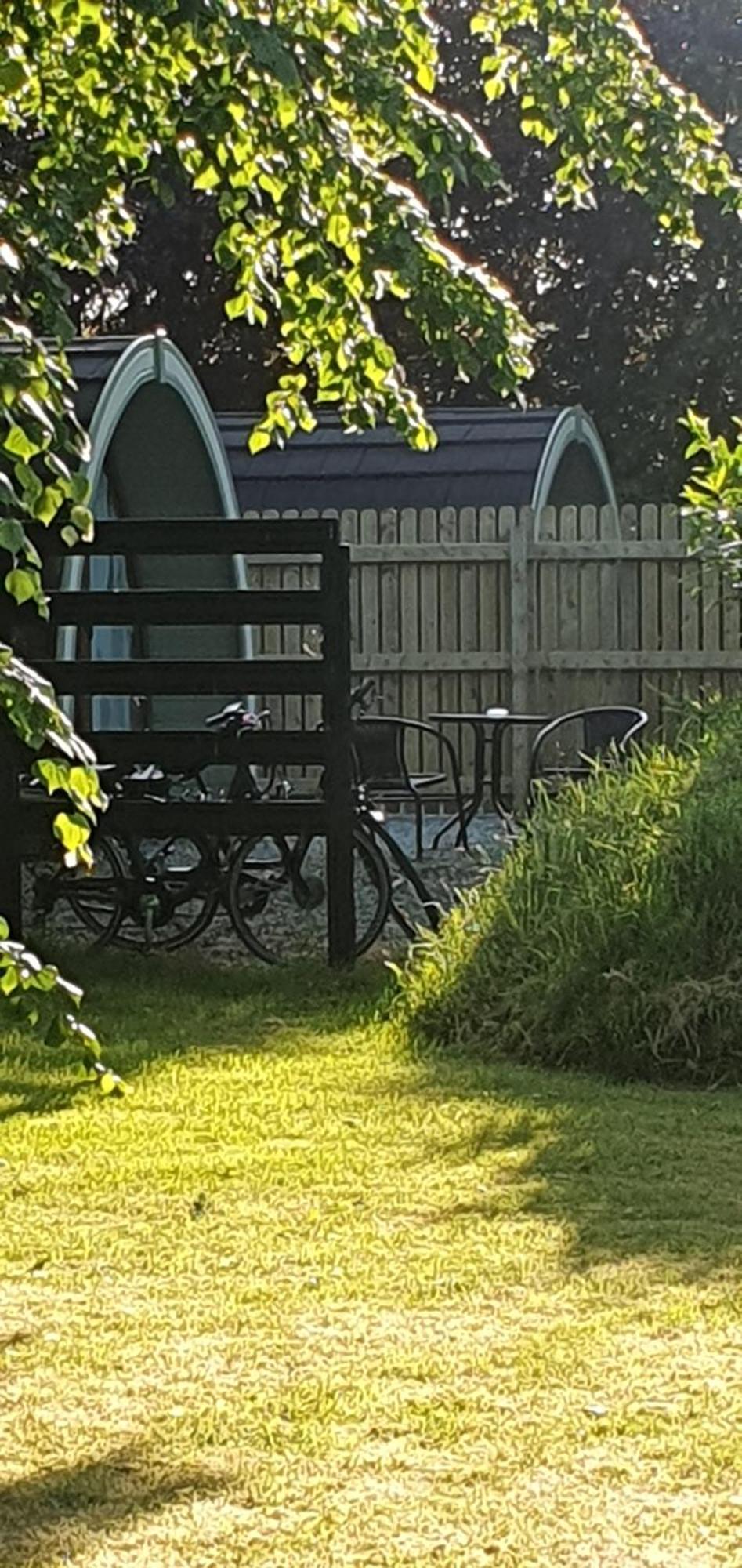 Priory Glamping Pods And Guest Accommodation คิลลาร์นีย์ ภายนอก รูปภาพ
