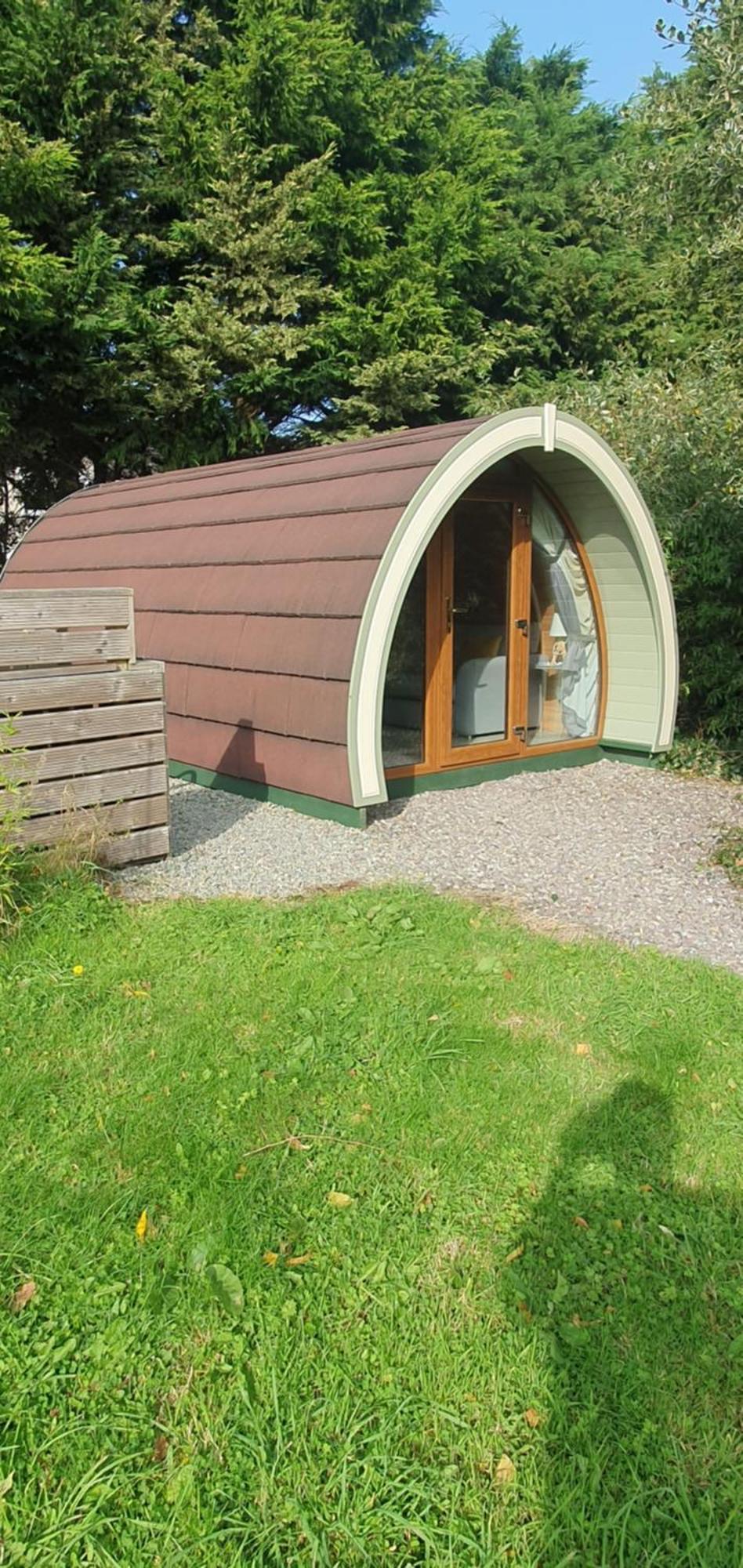Priory Glamping Pods And Guest Accommodation คิลลาร์นีย์ ภายนอก รูปภาพ